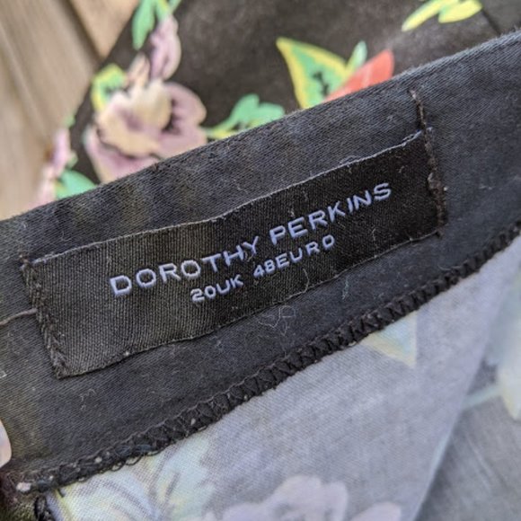 Dorothy Perkins Floral Pencil Skirt Size 18 - Picture 6 of 9